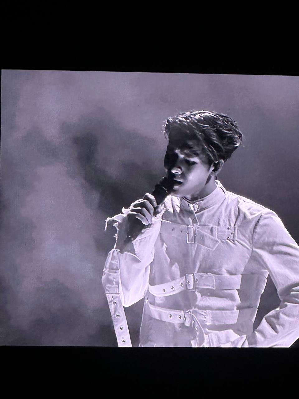 Manila is Insane: A Grateful Jackson Wang Connects with Fans in Unforgettable&nbsp;Night!